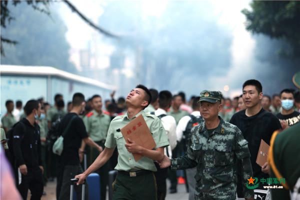 「軍旅鏡頭2021」：難捨軍營鏡中人