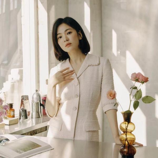 宋慧喬終於展露真性情！小白兔蛻變成女王，暗黑風格看著更適合她