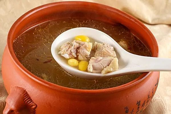 雞肉是滋補好物，但並非人人適宜