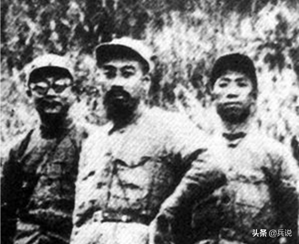 1955年授銜，“評銜不授銜”的21人名單，滕代遠地位很特殊