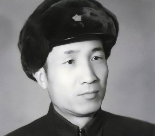 46年針對共產黨的公開信,讓毛主席大怒,作者去世35年後才知身份 46年針對共產黨的公開信,讓毛主席大怒,作者去世35年後才知身份