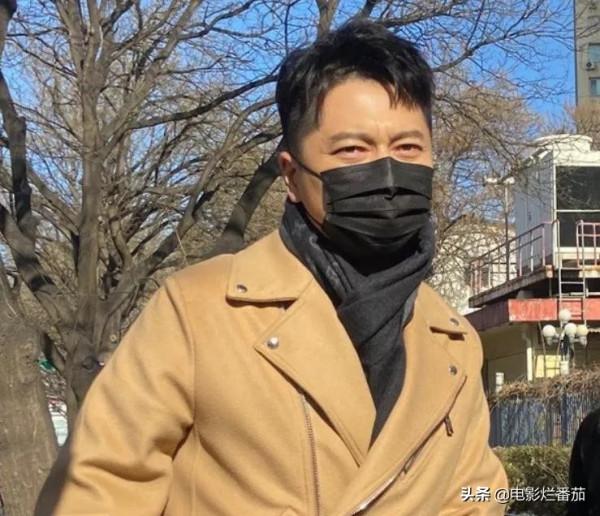 春晚第三次聯排：趙麗穎美目顧盼，毛曉彤虎紋吸睛，宋茜皮衣颯氣