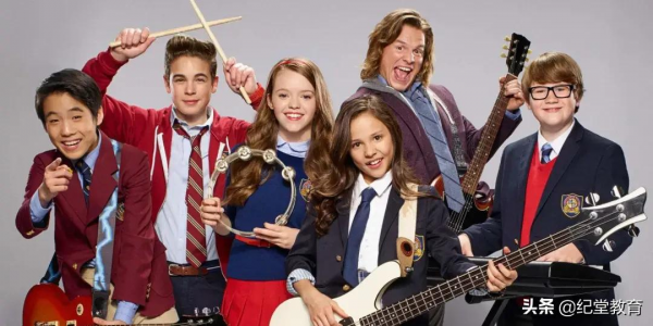 英國人的1月份，就是吃瓜看戲