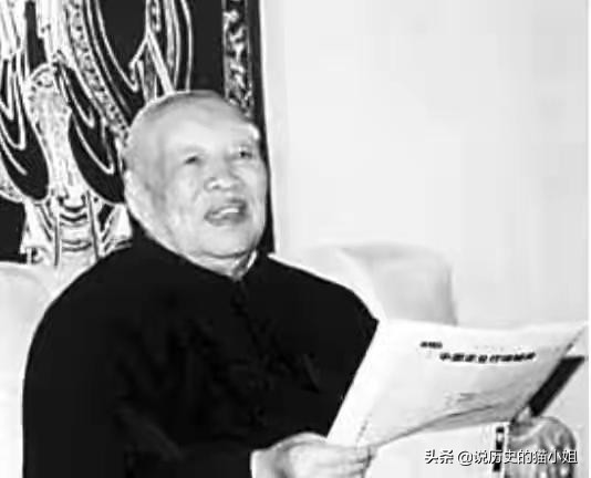 1955年授銜，孔慶德自認為能被授校官就知足了，卻被破格授予中將