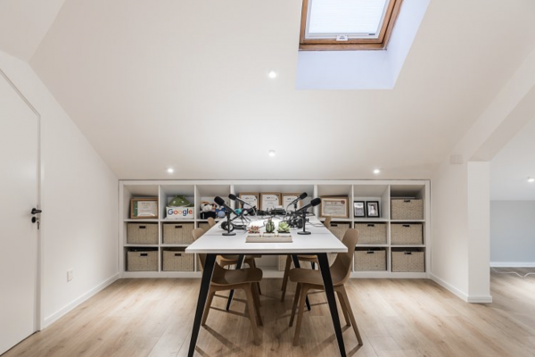 當我換房時，必須買一套複式樓。從他家的裝飾中學習實在太完美了