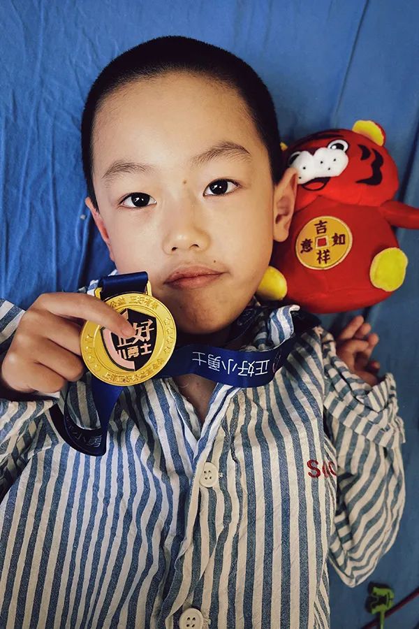 等了7年，少年維洛收到了“最好的新年禮物”