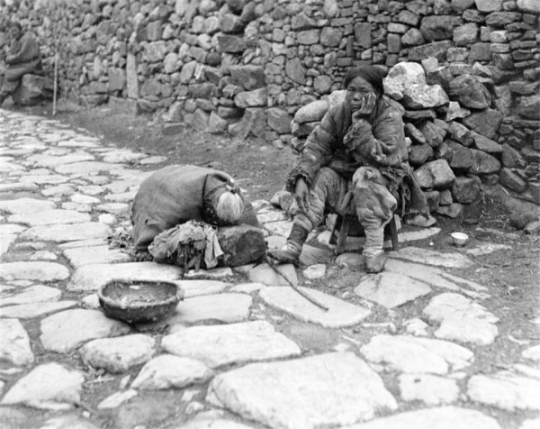 紅軍老團長在鄉務農8年,村民不知身份,直到主席派人請他去北京 紅軍老團長在鄉務農8年,村民不知身份,直到主席派人請他去北京