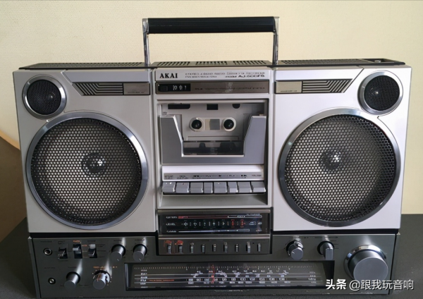 雅佳 AKAI AJ-500FS 4波段收音機，單卡帶四喇叭收錄機音響