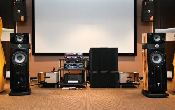 FOCAL SCALA EVO特別版與馬克·萊文森前後級、黑膠唱機組合 FOCAL SCALA EVO特別版與馬克·萊文森前後級、黑膠唱機組合