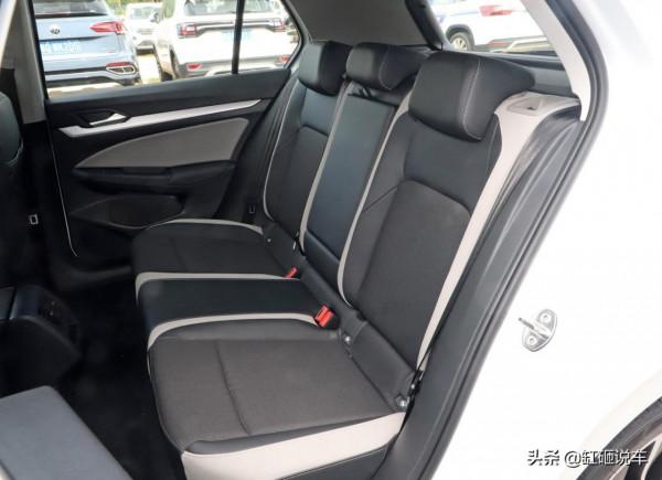 精緻兩廂代步車，顏值高、動力強，昔日的標杆，帶你看大眾高爾夫