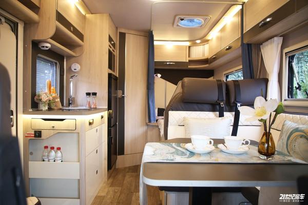 72%銷量佔比,將爆款持續到底!全網首測亞特Y9房車 72%銷量佔比,將爆款持續到底!全網首測亞特Y9房車