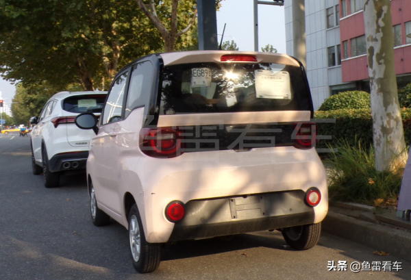 安全結構強悍!曝奇瑞QQ冰淇淋白車身諜照,車門採用W型防撞鋼樑 安全結構強悍!曝奇瑞QQ冰淇淋白車身諜照,車門採用W型防撞鋼樑