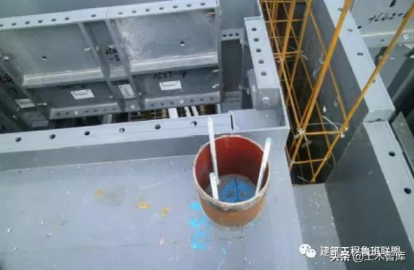 土建採用鋁模、裝配式施工時，機電如何配合預埋？