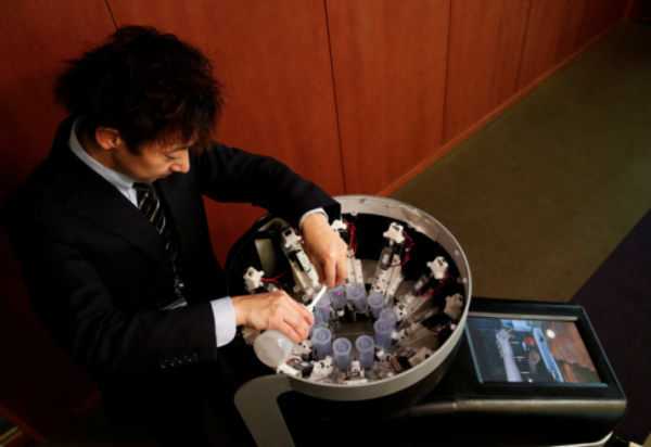 真的可以“舔屏”了！日本研發出可品嚐到味道的電視