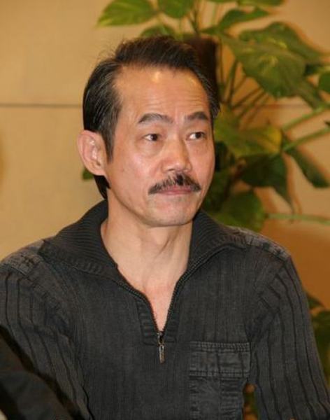 金牌武術指導元華，陳思誠10萬就來，成龍800萬都請不動，為何？