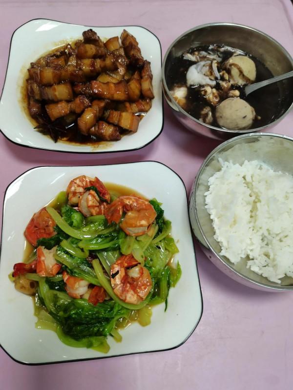 曬一曬最近母女倆偶爾的三餐 曬一曬最近母女倆偶爾的三餐