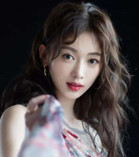 亞洲最時尚面孔評選,倪妮位居榜首 亞洲最時尚面孔評選,倪妮位居榜首