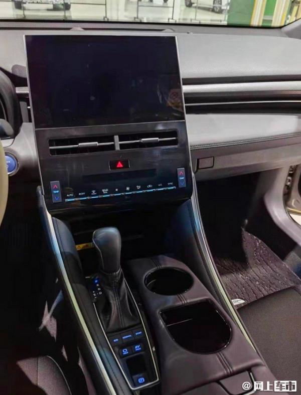 豐田新亞洲龍配置提前曝光，供雙外觀，增全液晶儀表，一季度上市