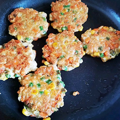 #一學就會快手菜#蔬菜雞肉餅（低卡減脂）