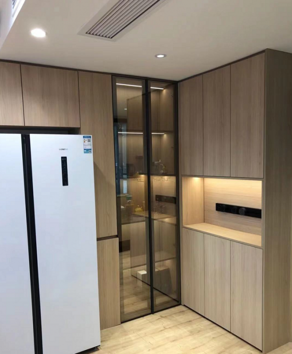 想要打造極簡風家裝，愛格板熱門花色，申請出戰