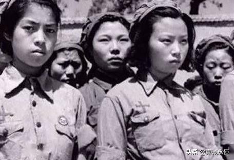 她對群眾滿腔熱情，對匪首侮辱勇敢狠咬，敵人對她勸降無效被殺害