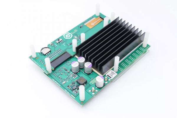 MICROCHIP微芯釋出300W工業級無線充方案，支援FOD和NFC檢測