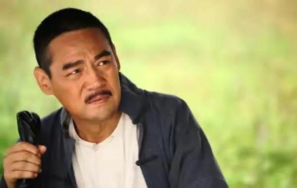 演員巍子：離異後淨身出戶，與兒子冷戰15年，在外從不提父子關係