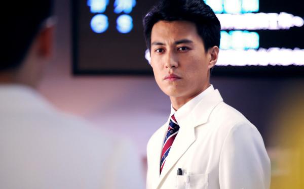 網曝《人民的財產》即將開播,張嘉譯、吳剛同臺飆戲,靳東看點多 網曝《人民的財產》即將開播,張嘉譯、吳剛同臺飆戲,靳東看點多