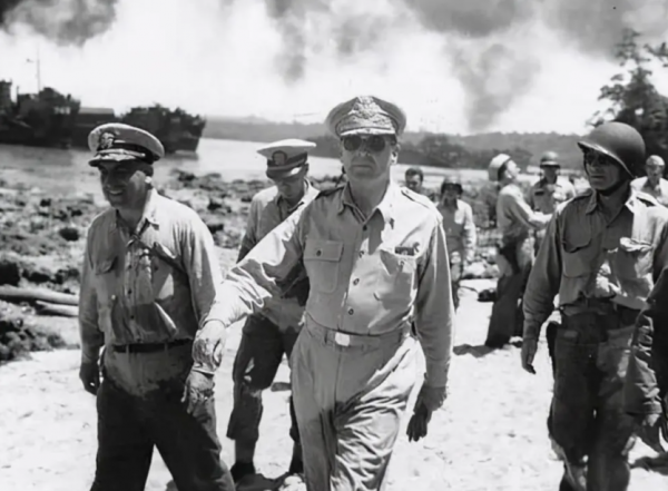 揭秘！長津湖戰役未公開的歷史，一泡尿引出志願軍的另一個對手