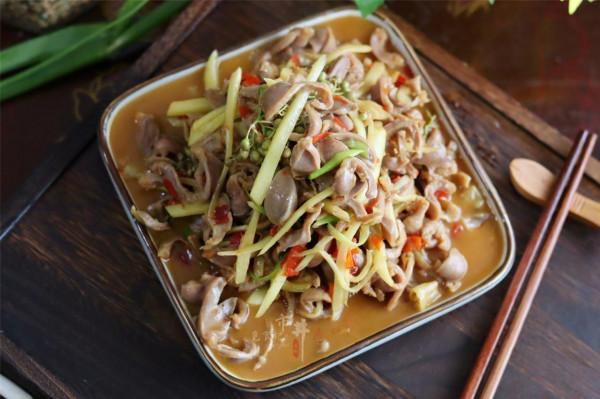 秋天，雞胗和生薑真是絕配，饞了炒一盤，嘎嘣脆，下酒下飯真不錯