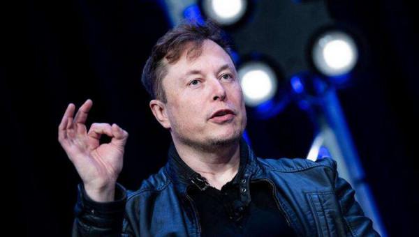 寶馬設計師菲斯克，07年涉嫌剽竊特斯拉開公司被起訴，如今怎樣？