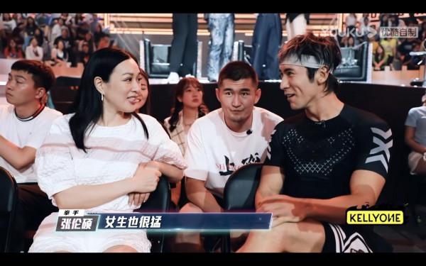 林丹夠狠，但女人打起來更可怕！李斯丹妮拳臺“暴揍”於文文