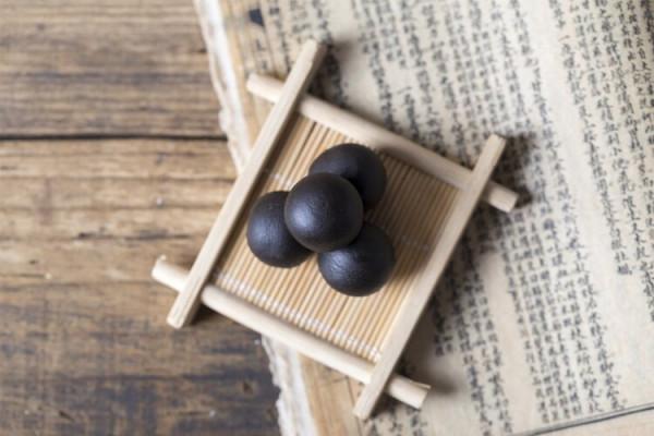 小小藥丸有大用，補中益氣丸除了補脾胃還有4種妙用，現在才知道