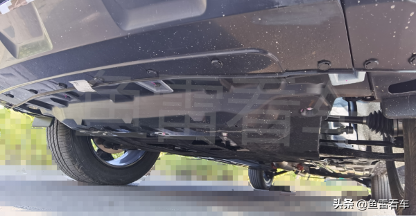 狗品陣容第二款車，首曝長城X-DOG量產版近身詳拍，內飾風格大變