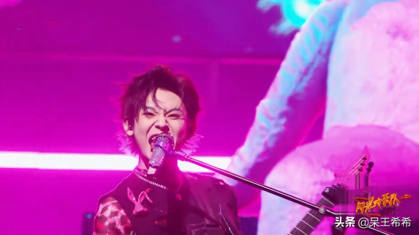 《閃光的樂隊》結果出爐，黃齡組踢館失敗，吳莫愁為選曲付出代價