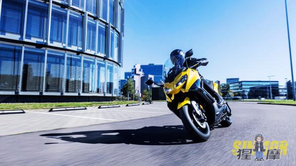 2022款雅馬哈TMAX/TechMAX海外發布，動力不變，裝備配置大升級