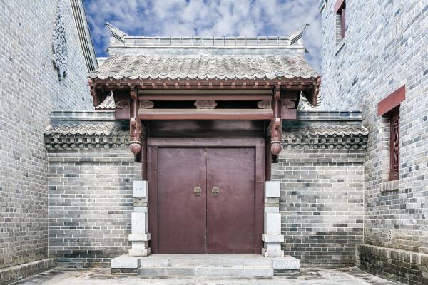 一生&OpenCurlyDoubleQuote;不離&rdquo;酒，活到112歲，酒界泰斗如此長壽，和酒有關嗎？