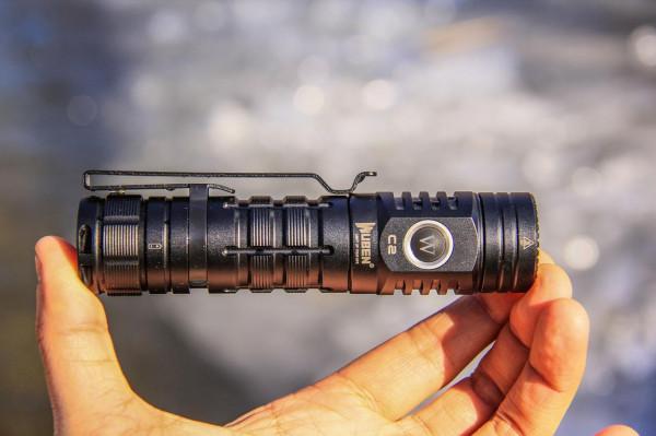 明亮便攜顏值高，手電就選務本新品C2