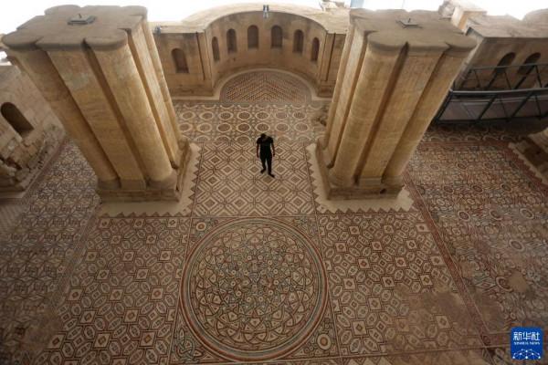 傑里科的千年巨型馬賽克地面