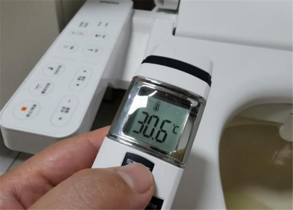 智慧馬桶蓋到底好不好用,家裡該不該買?選購時要注意哪些問題? 智慧馬桶蓋到底好不好用,家裡該不該買?選購時要注意哪些問題?