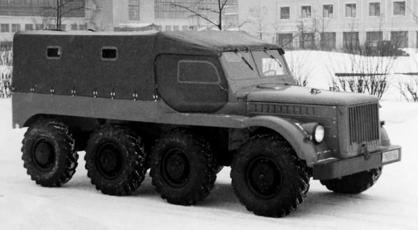 蘇聯沼澤越野8&times;8卡車成為BTR裝甲車之父