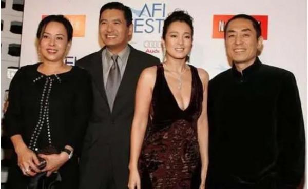 終於明白，陳薈蓮不漂亮，也沒有孩子，周潤發為何獨寵她38年了