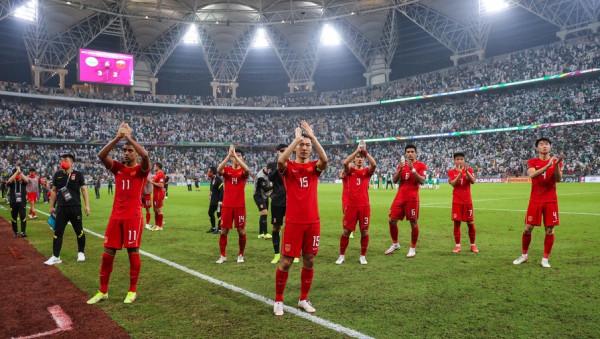 2021年終專稿丨蘇斌添、國足、EDG……他們都藏在這些年度熱詞裡