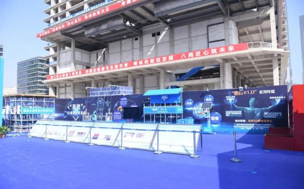 多款建築機器人上崗,部分工作效率達到人工10倍以上 多款建築機器人上崗,部分工作效率達到人工10倍以上