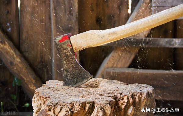 民間故事:木匠走夜路,聽到兩個小鬼談話,第二天他收穫一段姻緣 民間故事:木匠走夜路,聽到兩個小鬼談話,第二天他收穫一段姻緣