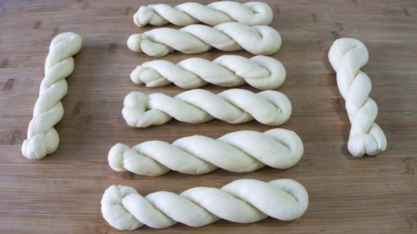 過年必學8款小吃，是零食也是下酒菜，過年露一手，大人小孩都愛