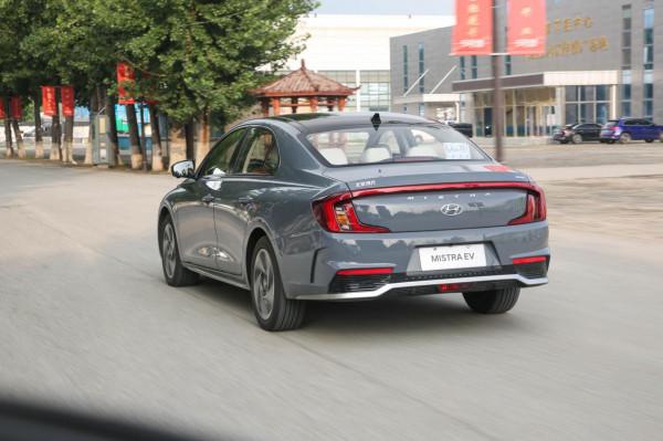 純電家轎的不二之選？試駕：北京現代名圖純電動