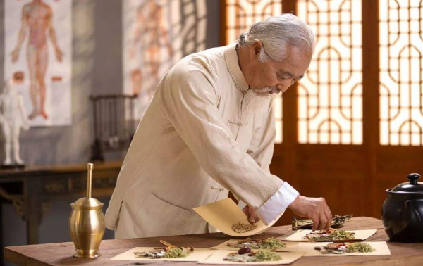 補品有益也有害，進補要因人而異