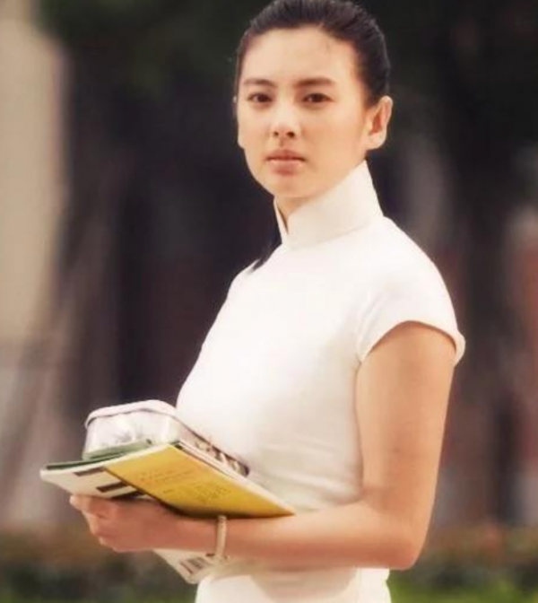 10位巨星背後的伯樂，周杰倫恩人變仇人，吳孟達與貴人不復相見