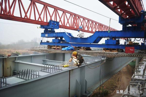 農村人1天干活8小時，獲“高收入”，看為啥不帶別人幹